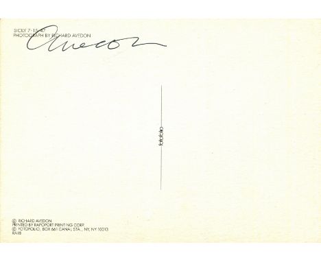 AVEDON RICHARD: (1923-2004) American fashion and portrait photographer. Signed 4 x 6 postcard, being a reproduction of his ph