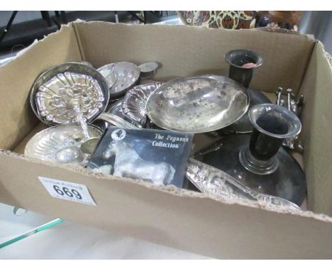 A collection of silverplate and possible silver item