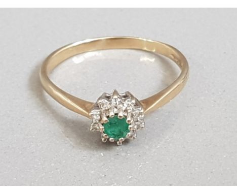 9CT GOLD EMERALD AND DIAMOND CLUSTER RING 2.3G SIZE V