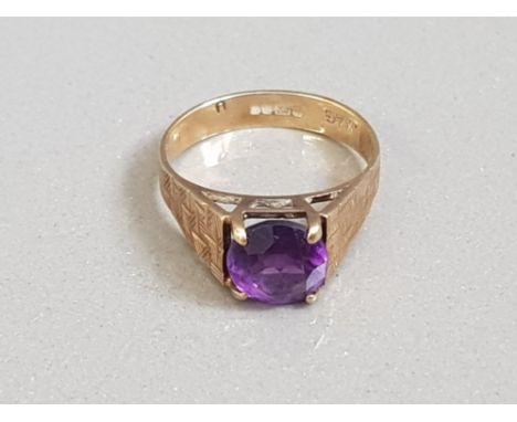 9CT GOLD PURPLE STONE RING 2.6G SIZE N