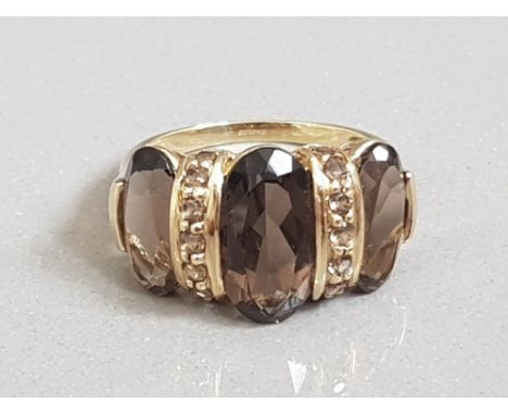 9CT GOLD SMOKEY QUARTZ RING 4.8G SIZE T