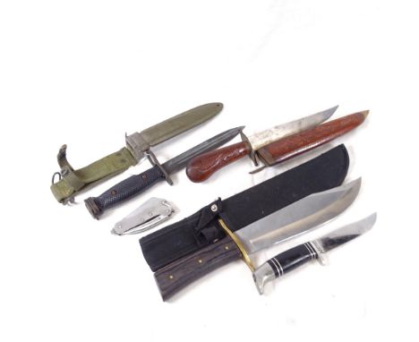 A US M5 Bayonet in M8A1 metal scabbard, length 32cm, a British Army clasp knife and 3 other knives