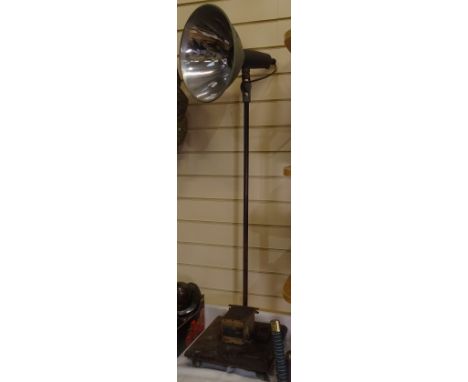 A Vintage Crompton &amp; Parkinson Ltd floorstanding lamp, serial no. 66304/7, overall height 123cm 