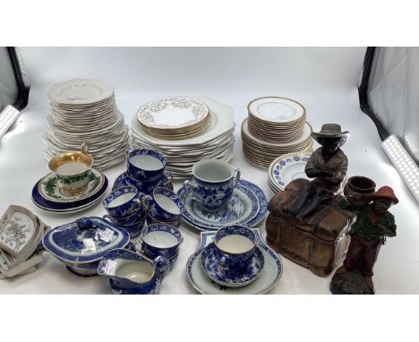A collection of mixed ceramics to include Mintons Royal Worcester etc, 