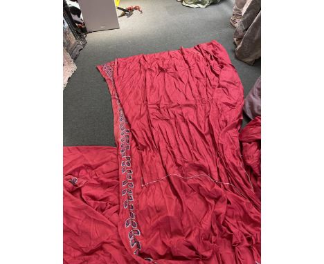 4x ex De Gournay display curtains , in a red fabric, "Duchess Satin, and Hand Embroidered silk" with gold and blue feather de
