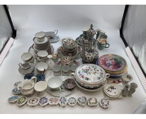A collection of 20th century ceramic items. 