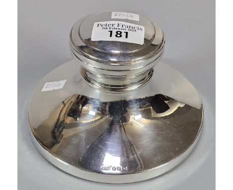 George V silver Capstan desk inkwell by B&amp;Co, Birmingham 1936. (B.P. 21% + VAT)