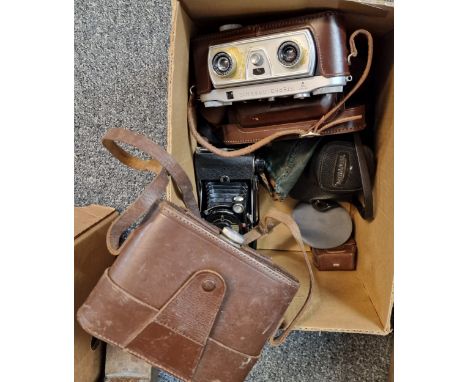 Box of vintage cameras to include: Ross Ensign, Miranda, Kershaw Penguin, Ray London Stereographic etc. (B.P. 21% + VAT)