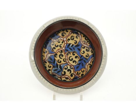 Art Deco bowl in numbered ceramic || Art Deco-coupe in faïence, genummerd 73, deels met craquelé-glazuur  -  diameter : 27,5 