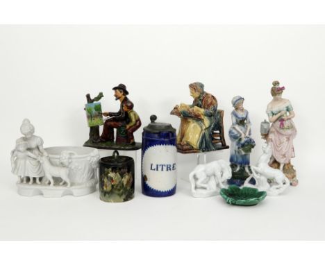 various lot with figures and others in porcelain, terracotta, ceramic, ... || Varia bibelots en andere in biscuit, gips, terr