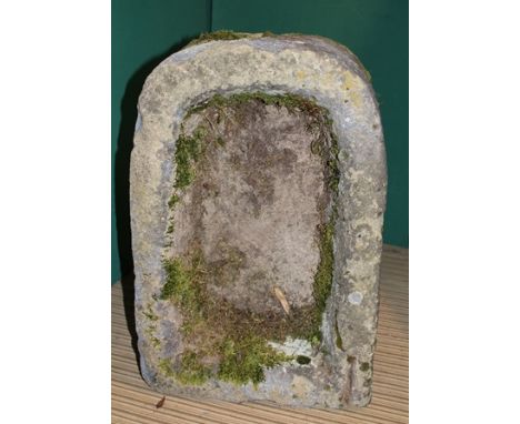 A RECTANGULAR WEATHERED STONE GARDEN TROUGH, 60cm x 40cm x 26cm high 