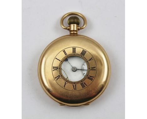 AN EARLY 20TH CENTURY 9CT GOLD CASED HALF HUNTER POCKET WATCH, white enamel dial with Arabic numerals, and secondary dial, ca