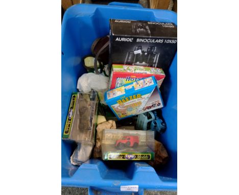 Box of assorted diecast model vehicles, mainly in original boxes, to include: Corgi Classic, The Hotspur, The Beezer, Dinky T