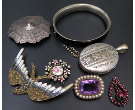 A Selection of Odd Jewellery including enamel 