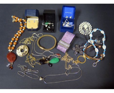 A Box of Jewellery including 9K Gold Stud Earrings, hallmarked silver gilt bangle. other silver and costume jewellery