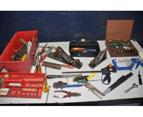 A COLLECTION OF VINTAGE AND MODERN HAND TOOLS, to include two tool boxes and a tray of files, scribers and scrapers, tin snip