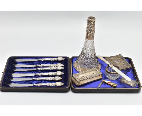 AN ASSORTMENT OF SILVER ITEMS, to include a silver handled mother of pearl letter opener, hallmarked 'Levi &amp; Salaman' Bir