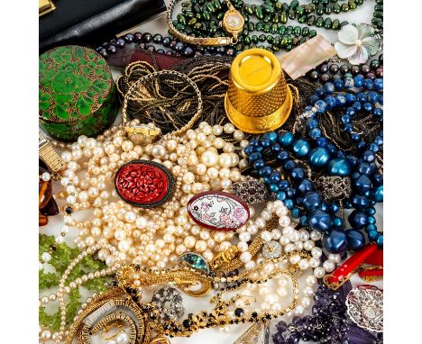 A COLLECTION OF COSTUME JEWELLERY (QTY)Comprising; three heat treated amber necklaces, a silver, marcasite and garnet openwor