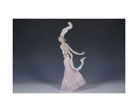 A graceful Lladro porcelain figurine titled "Wind of Peace" (model number 01006251), handcrafted in Spain. This exquisite pie