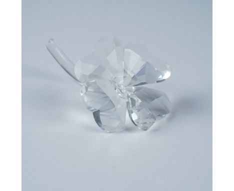 Swarovski Four Leaf Clover crystal figurine from the In the Secret Garden theme group. This elegant piece features four facet