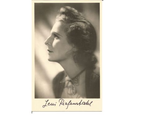 Leni Riefenstahl signed vintage 6x4 photo. 22 August 1902 - 8 September 2003 was a German film director, producer, screenwrit