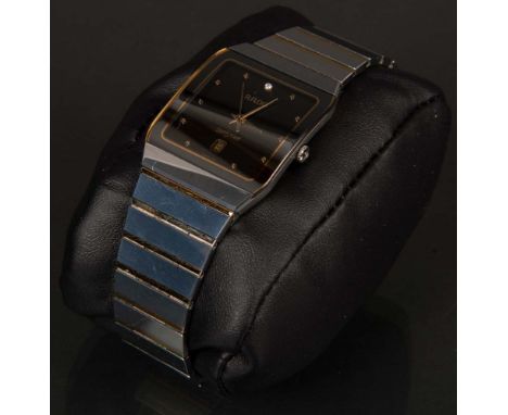 Armbanduhr. Rado „DiaStar“. Stahl / Gold, in Original-Box. (Funktion ungeprüft)