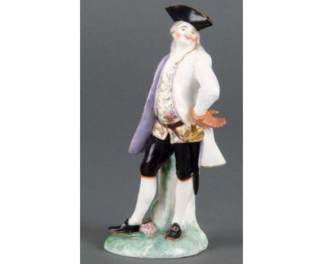 Capitano aus der „Commedia dell' Arte“ für Johann Adolf II., Herzog von Sachsen-Weißenfels. Meissen 1744. Stehend, auf unrege