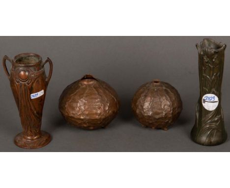Vier Jugendstil-Vasen. Deutsch 20. Jh. Bronze / Metall, H=9 bis 18,5 cm.