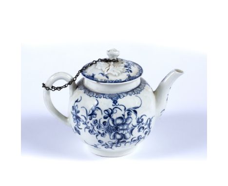 First Period Worcester teapot  porcelain, decorated  with floral sprays, mark to the underside, 12cm