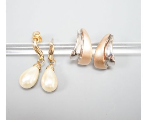 A modern pair of two colour 14k earrings, 4.1 grams and a pair of simulated pearl set earrings.