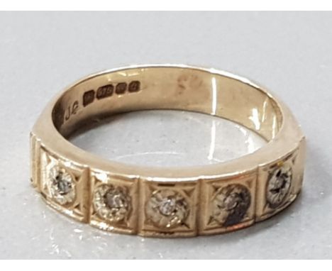 A 9CT YELLOW GOLD AND DIAMOND FIVE STONE HALF ETERNITY RING SIZE K 3.1G GROSS