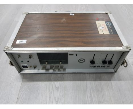 TRAVLER III AMPLIFIER IN CASE