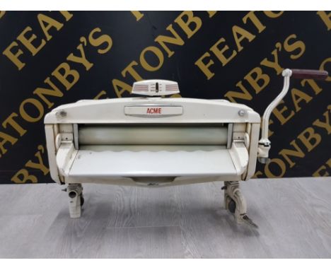 LARGE VINTAGE ACME BENCH TOP MANGLE 54CM