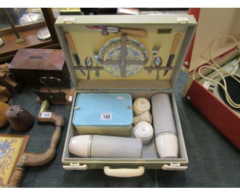 Brexton fitted picnic hamper
