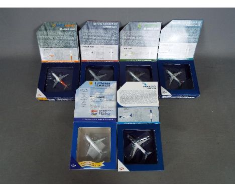 Gemini Jets - A fleet of six boxed diecast model aircraft in 1:400 scale by Gemini Jets. Lot includes GJUSA899 Airbus A321 'U