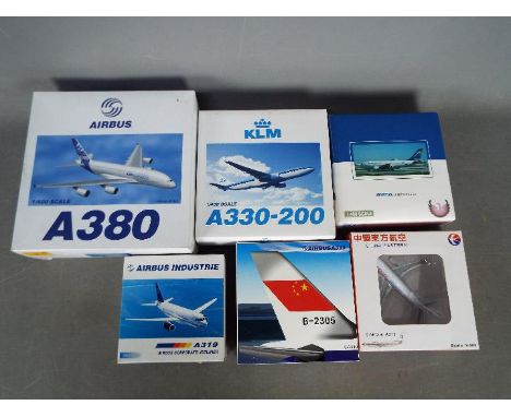 Dragon Wings, Jet X , Ocean Wings - A collection of six boxed diecast model aircraft in 1:400 scale by Dragon Wings. Lot incl