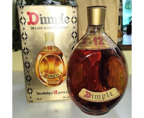 A vintage boxed Dimple Deluxe Scotch Whisky aged 12 years 40% 75cl 