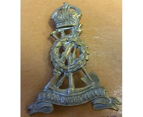 Army Labour Corps (Pioneer Regiment) WWI Cap badge (Brass)