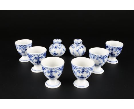 Royal Copenhagen Musselmalet 6 Eierbecher mit Salz- &amp; Pfefferstreuer, egg cup salt pepper shaker,Dänemark, Porzellan, Dek