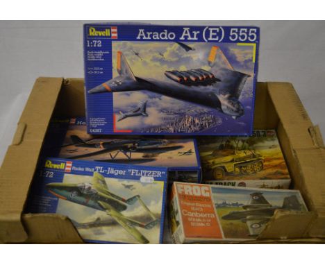 Various model kits including a Revell Arado Ar (E) 555 and a Frog Canberra 
