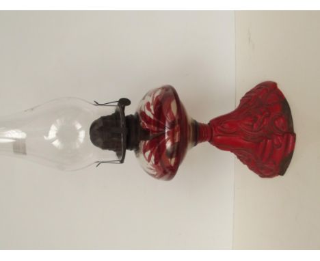Oil lamp with cast iron base 