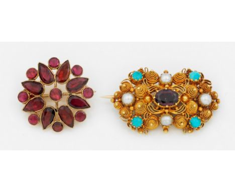Zwei Biedermeier-Broschen Gelb- und Roségold, 14 ct.; Besetzt mit pinkfarbenen, folierten, facettierten Steinen sowie kleinen