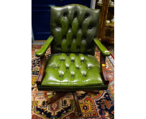 BUTTON BACK DESK CHAIR