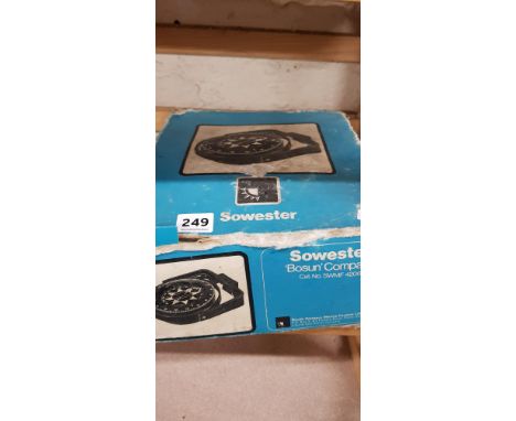 BOXED COMPASS 