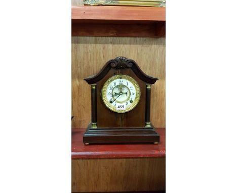 MANTLE CLOCK
