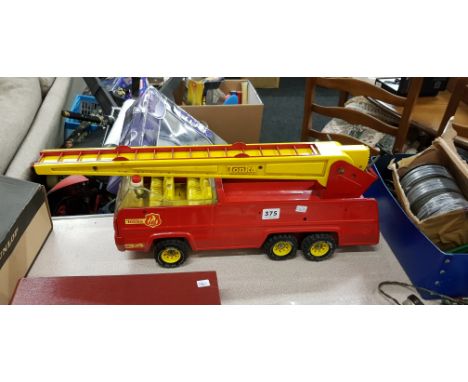 TINPLATE TONKA FIRE ENGINE