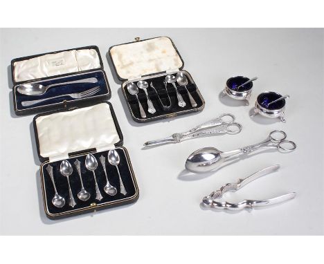 Collection of silver and plated wares, to include a cased silver spoon and fork, a cased set of silver spoons, a pair of silv