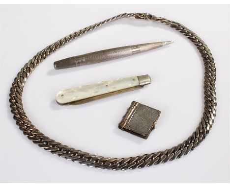 Silver objects, to include a silver necklace, a silver bladed fruit knife and mother of pearl handle, a silver pencil and a s