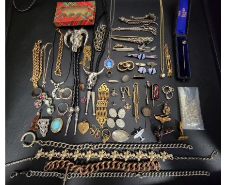 INTERESTING SELECTION OF VINTAGE AND OTHER JEWELLERYincluding two ram's head bolo tie necklaces, cufflinks, brooches, earring
