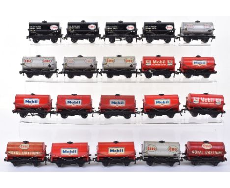 Hornby Dublo collection of thirty-two Tank wagons, including Power, Royal Daylight, Vacuum, Shell Lubricating oil, Mobil and 